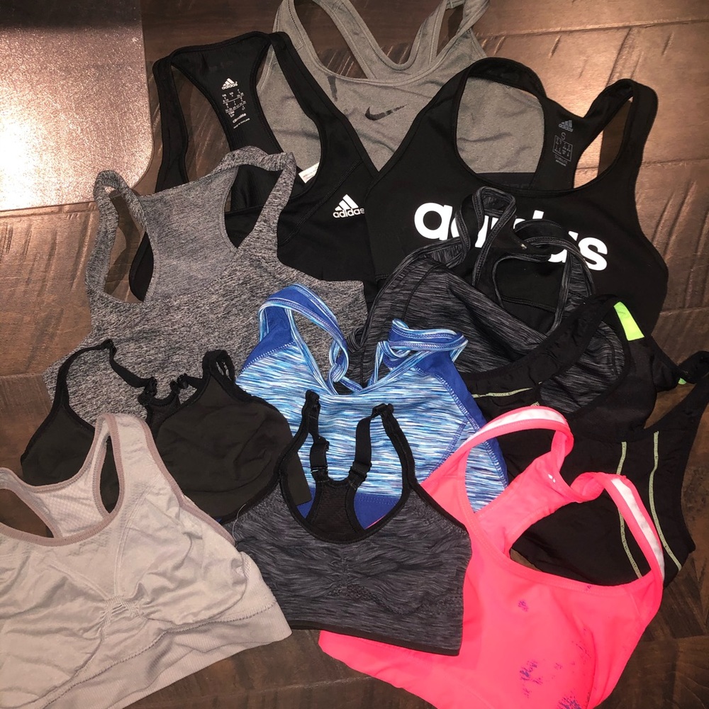 11 Sports Bras size small